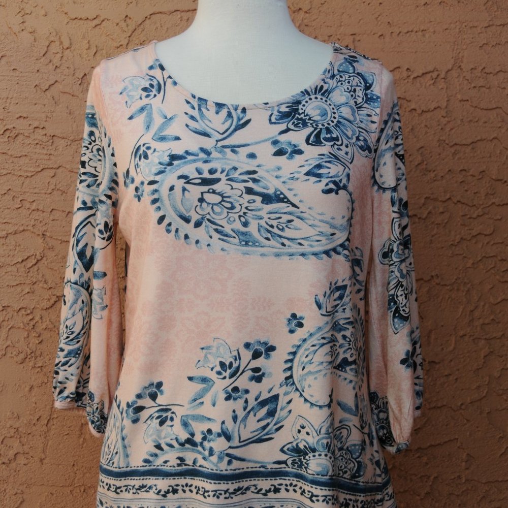 Chico's blouse EUC